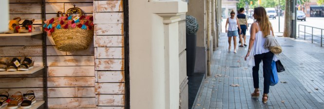 shoe shop façade